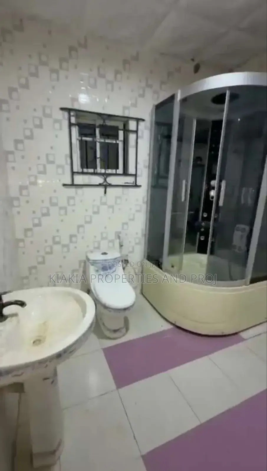 10bdrm Mansion in Ajah for sale in Ajah