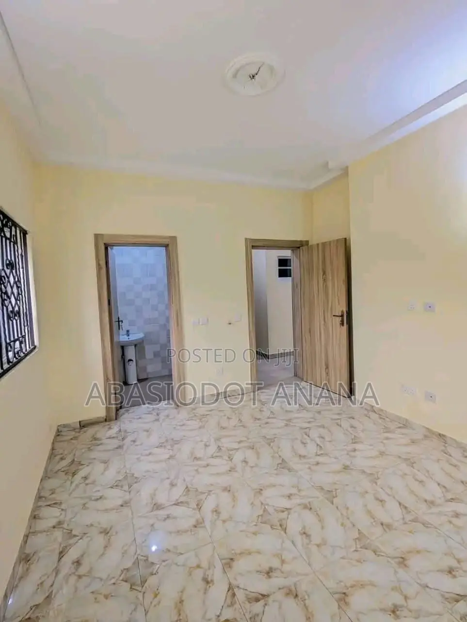 3bdrm Apartment in Shelter Afrique, Uyo for rent in Uyo