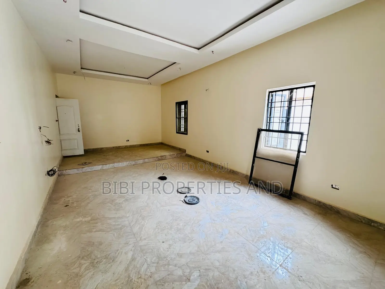 5bdrm Duplex in Idu Industrial for sale in Idu Industrial