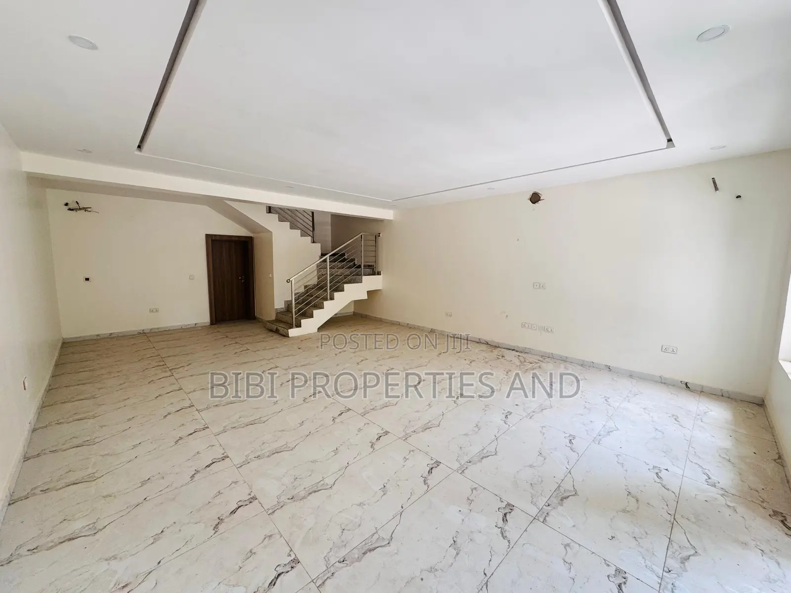 4bdrm Townhouse/Terrace in Kado for sale in Kado