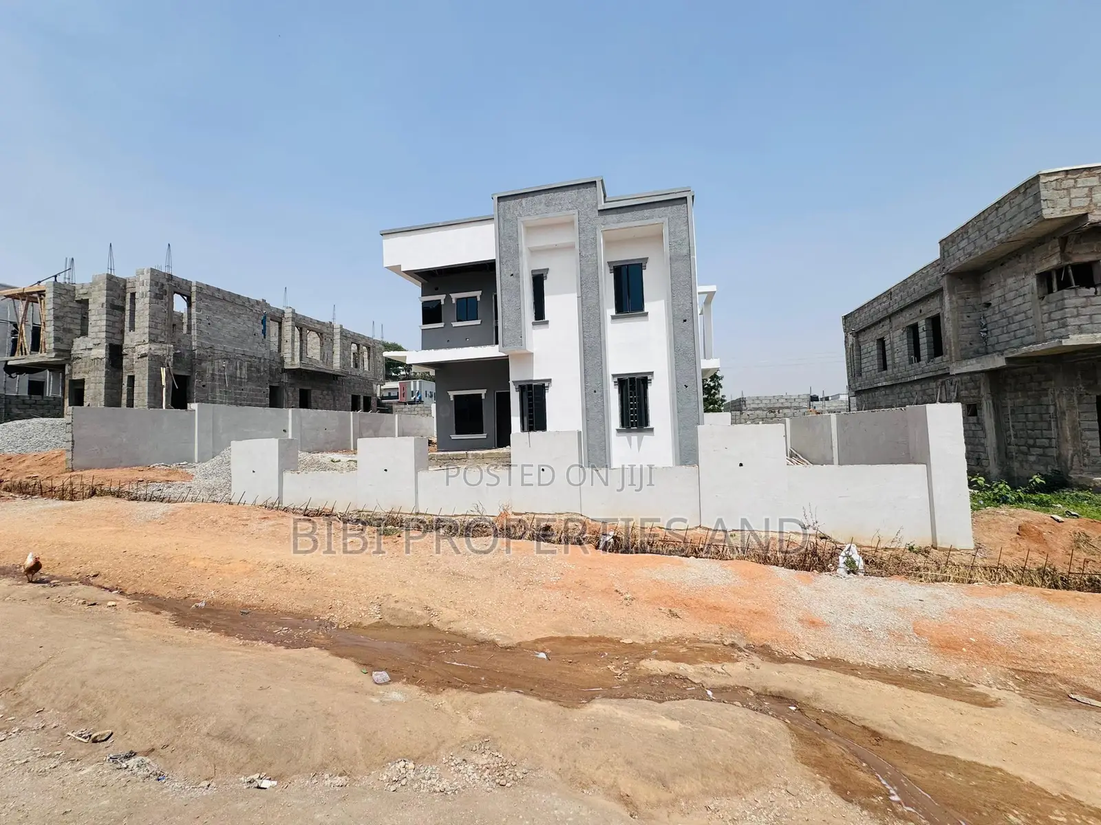5bdrm Duplex in Karsana for sale in Karsana