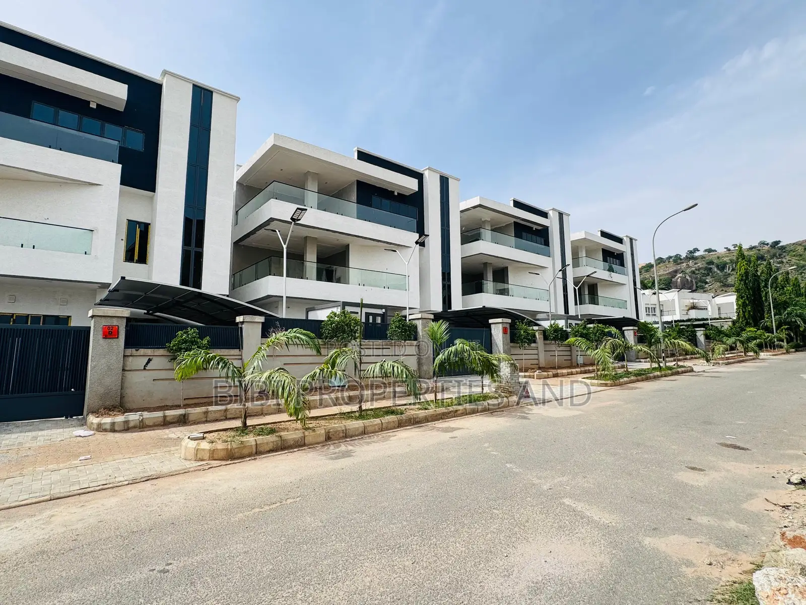 6bdrm Duplex in Katampe Extension for sale in Katampe Extension