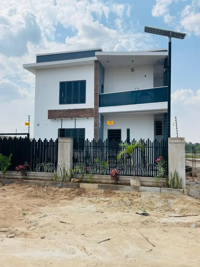 Apo 750sqm 22m in Wumba