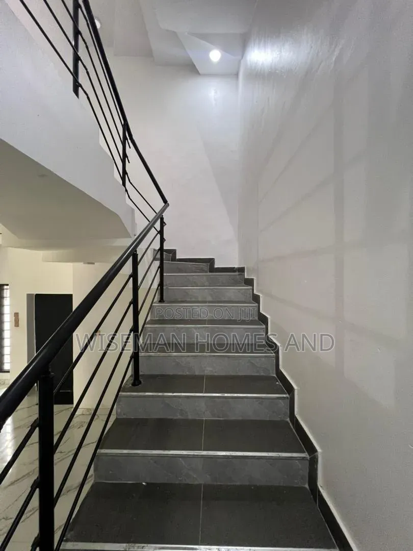 3bdrm Duplex in Ologolo Lekki for rent in Ologolo
