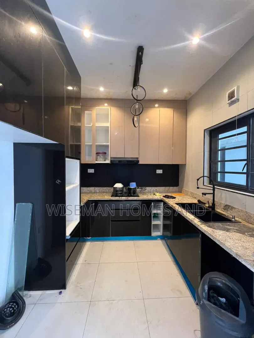 3bdrm Duplex in Ologolo Lekki for rent in Ologolo