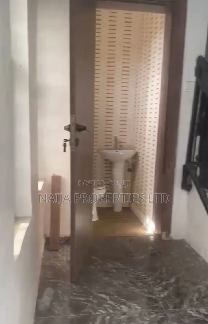 2bdrm Townhouse / Terrace in Abijo Gra for rent in Abijo