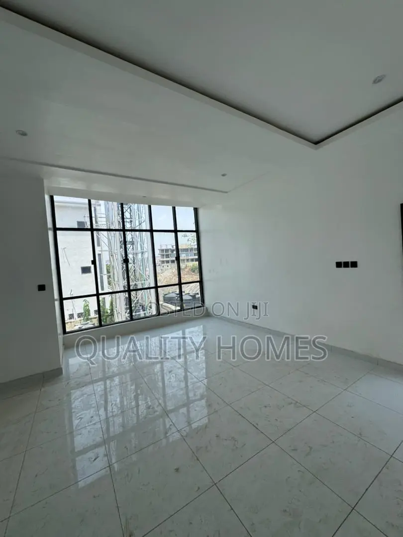 Furnished 20bdrm Mansion in Zone 2 / Wuse for sale in Zone 2 / Wuse
