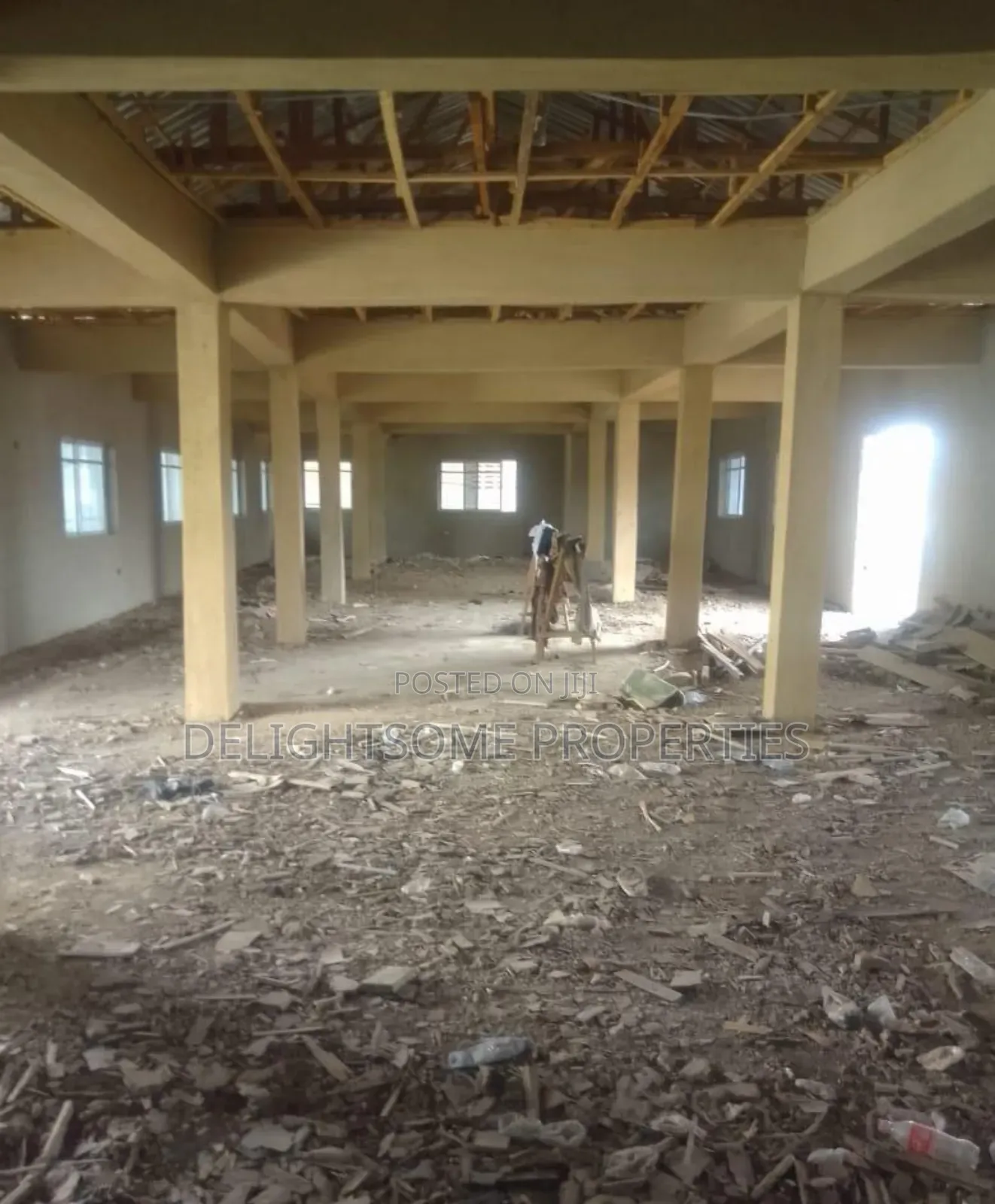 For Sale. Poultry Farm in Ologuneru