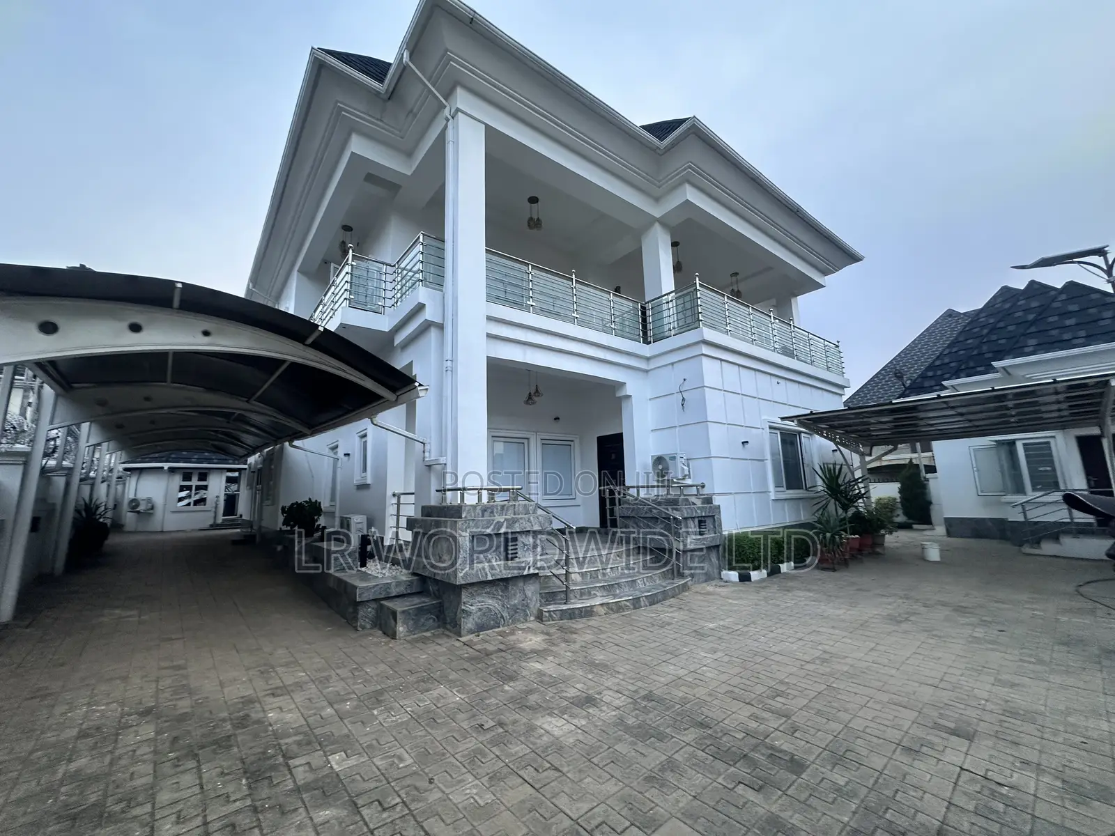 Furnished 6bdrm Duplex in Kaura for rent in Kaura