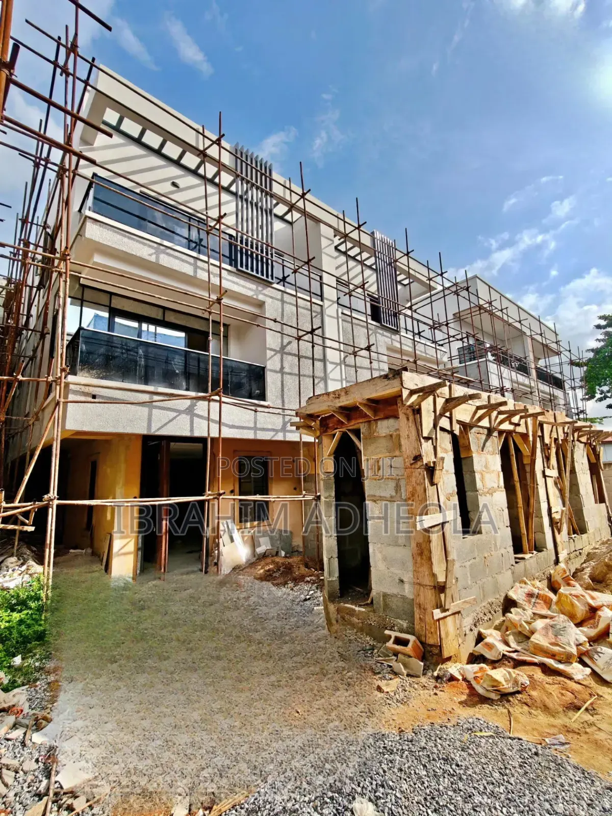 5bdrm Duplex in Ikeja Gra for sale in Ikeja GRA
