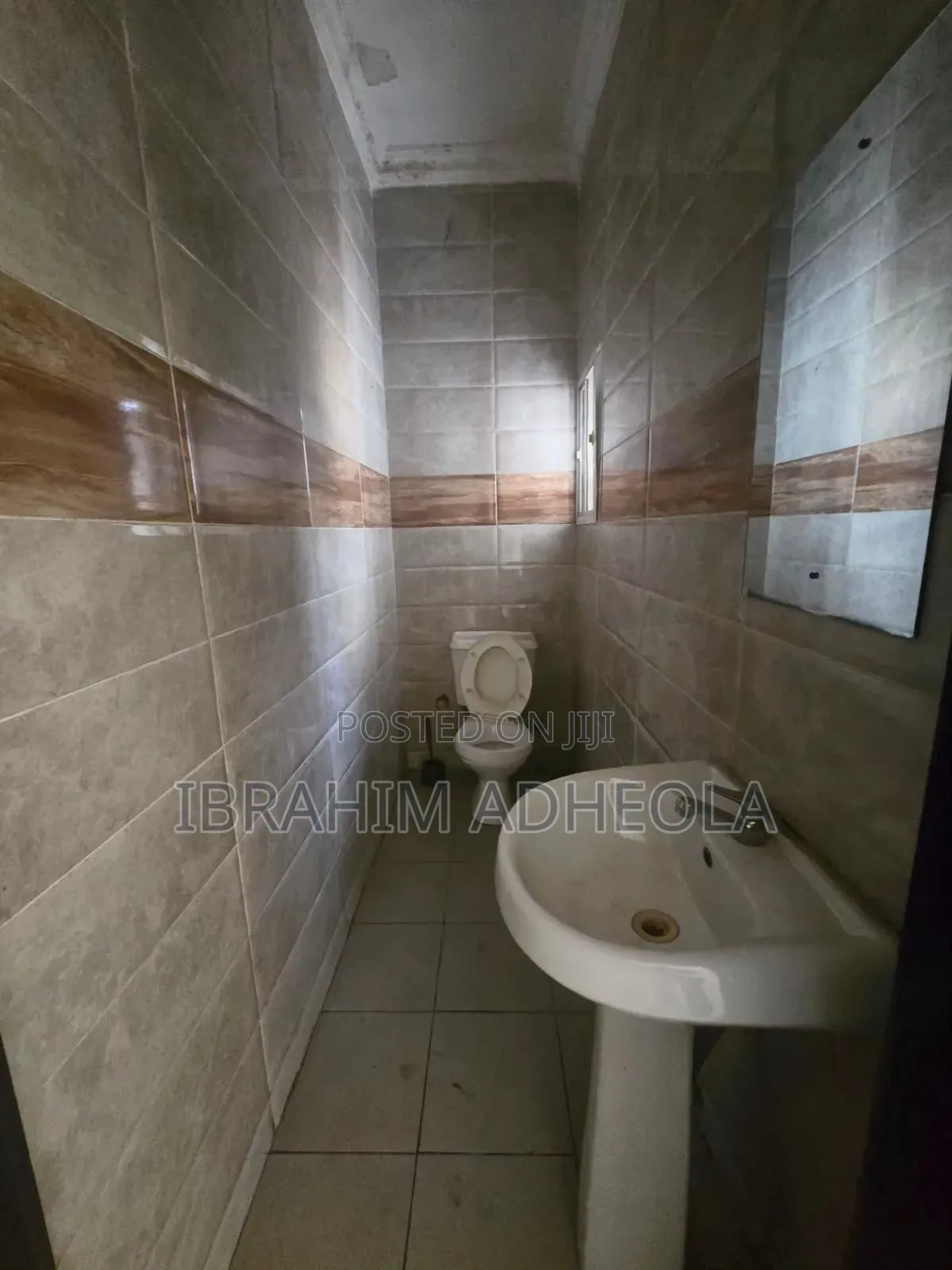 4bdrm Duplex in Maryland, Mende for sale in Mende