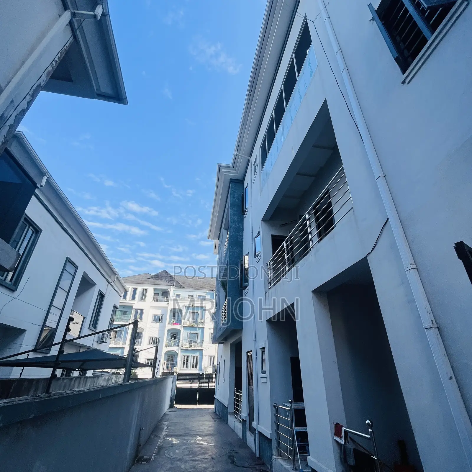 2bdrm Apartment in Chevron, Lekki for rent in Lekki