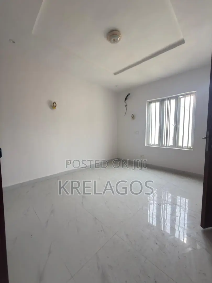 2bdrm Apartment in Ikate for sale in Ikate