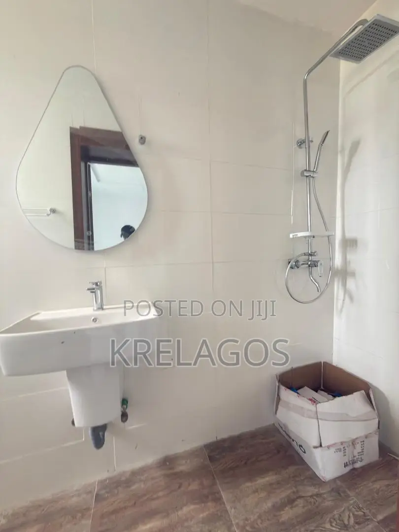 2bdrm Apartment in Ikate for sale in Ikate