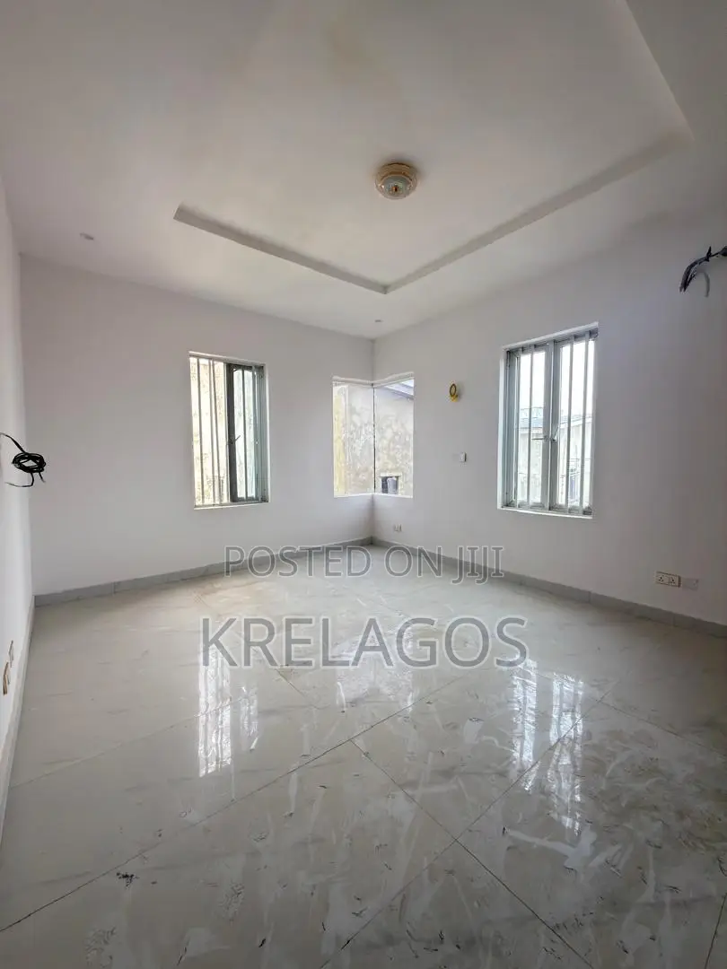2bdrm Apartment in Ikate for sale in Ikate