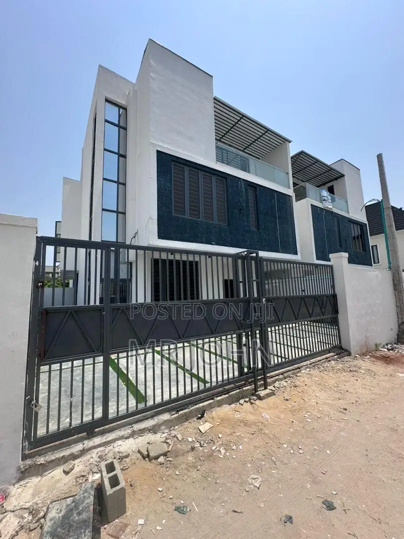 4bdrm House in Ologolo Big Marvel, Lekki for sale in Lekki