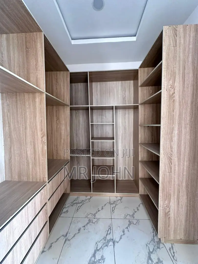 4bdrm House in Ologolo Big Marvel, Lekki for sale in Lekki