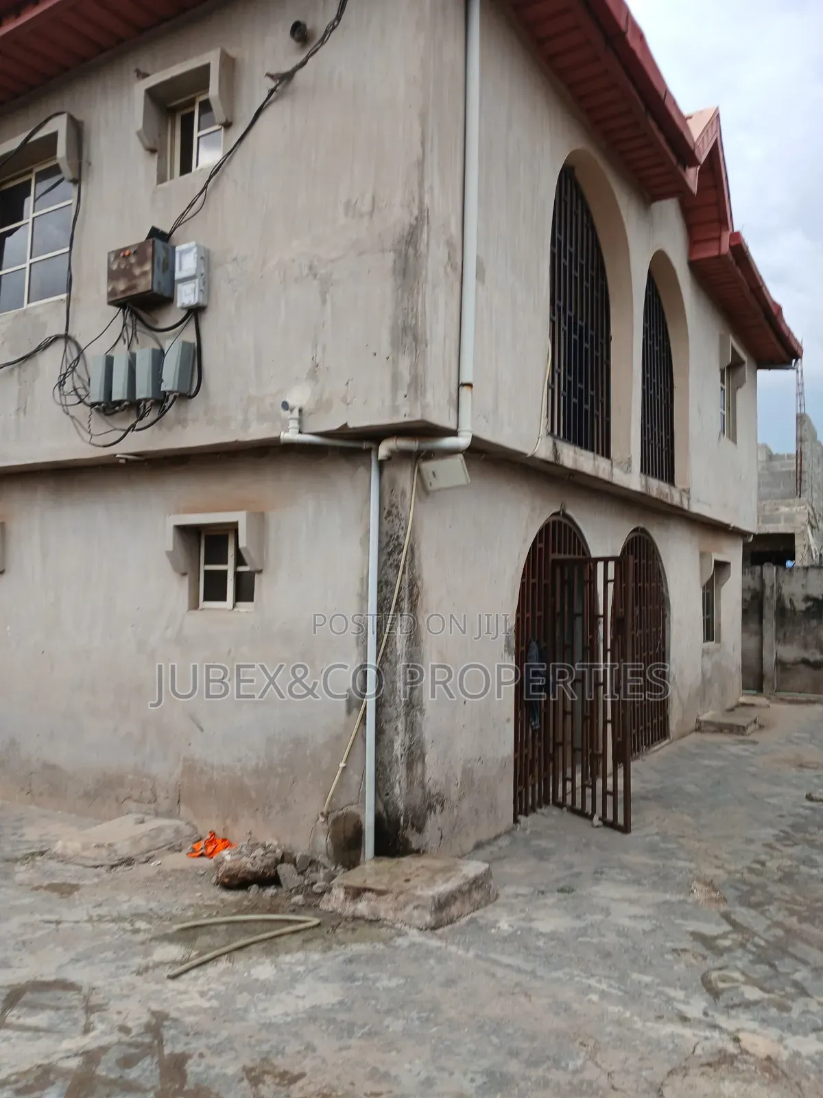 3bdrm Block of Flats in Abule Egba for sale in Abule Egba
