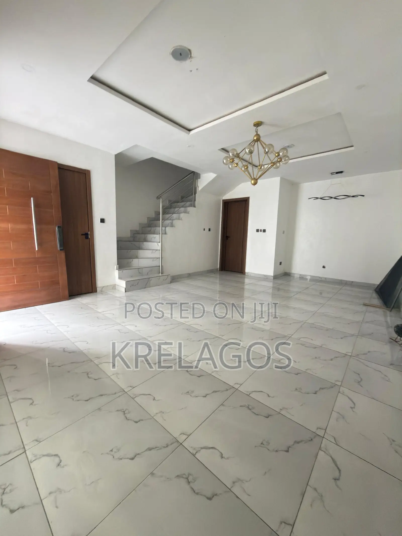 4bdrm Duplex in Chevron for sale in Chevron