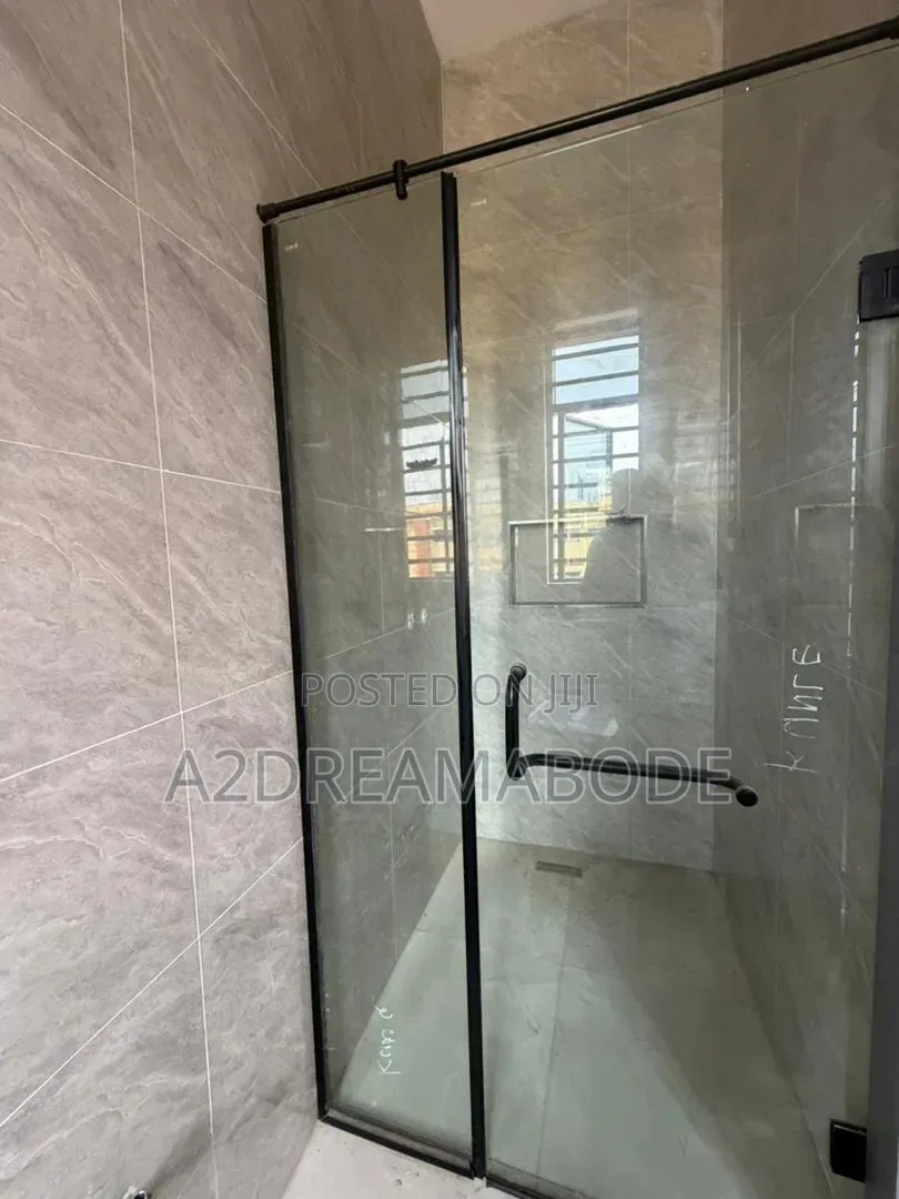 3bdrm Apartment in Opebi for sale in Opebi