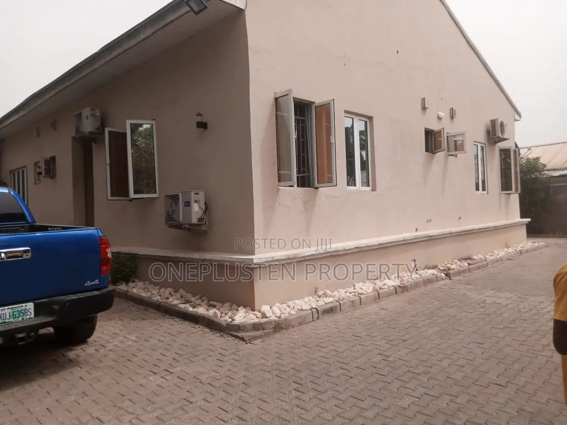 4bdrm Bungalow in Zone 6 / Wuse for sale in Zone 6 / Wuse