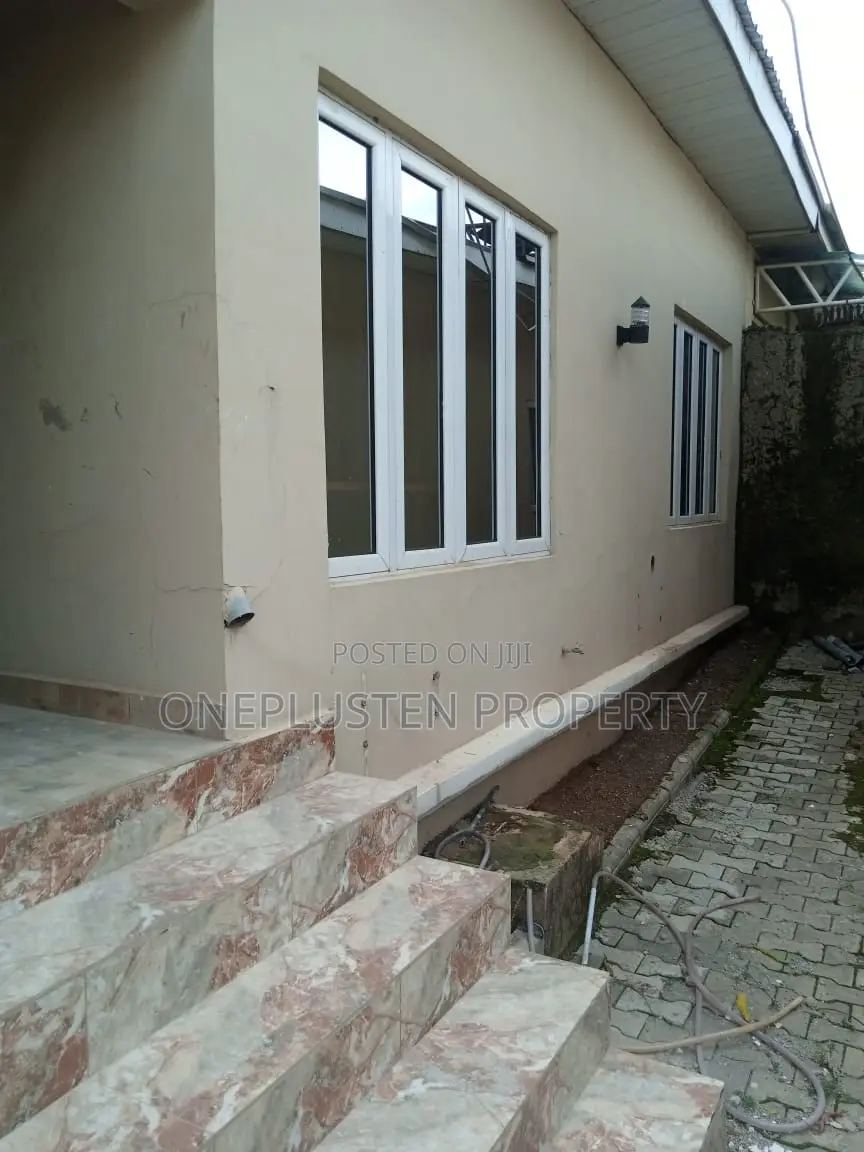 4bdrm Bungalow in Zone 6 / Wuse for sale in Zone 6 / Wuse