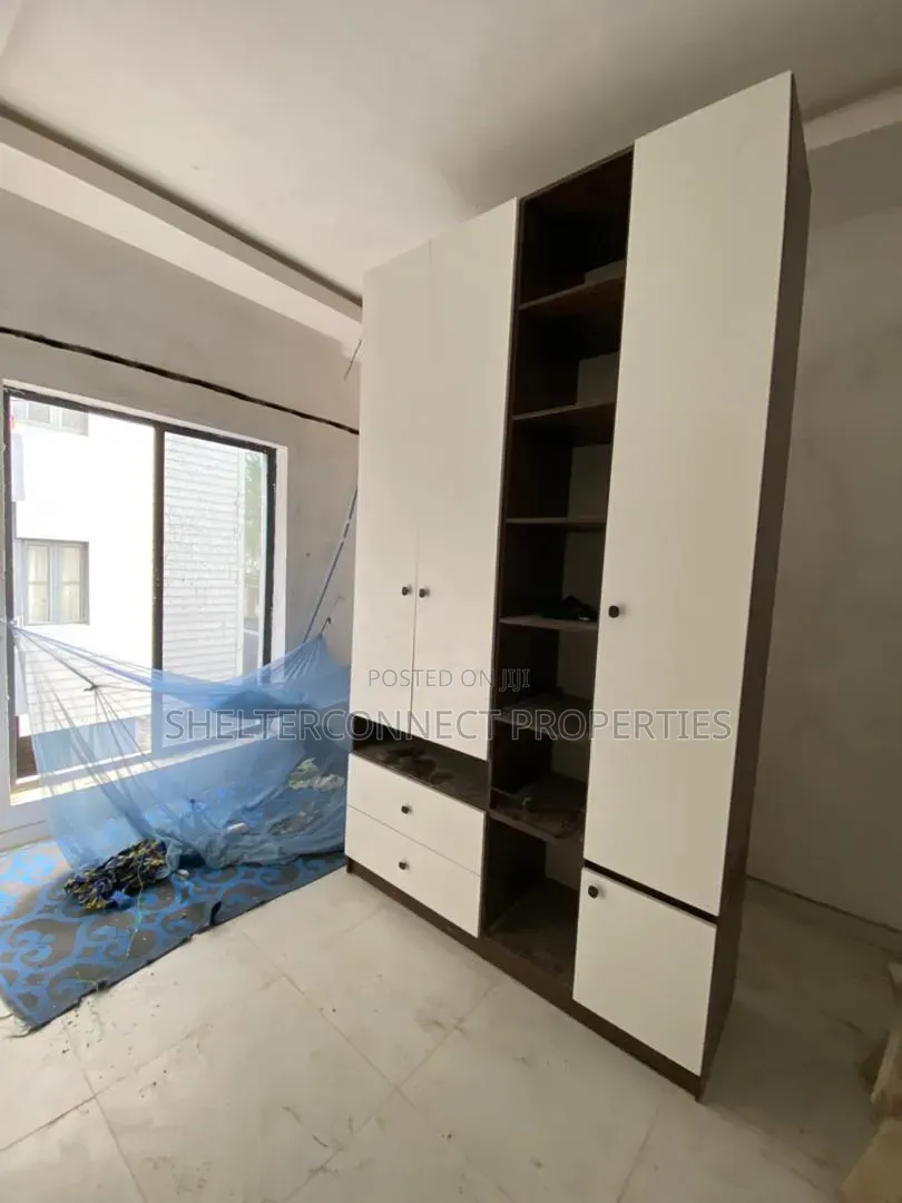 2bdrm Apartment in Victoria Island Extension for sale in Victoria Island Extension