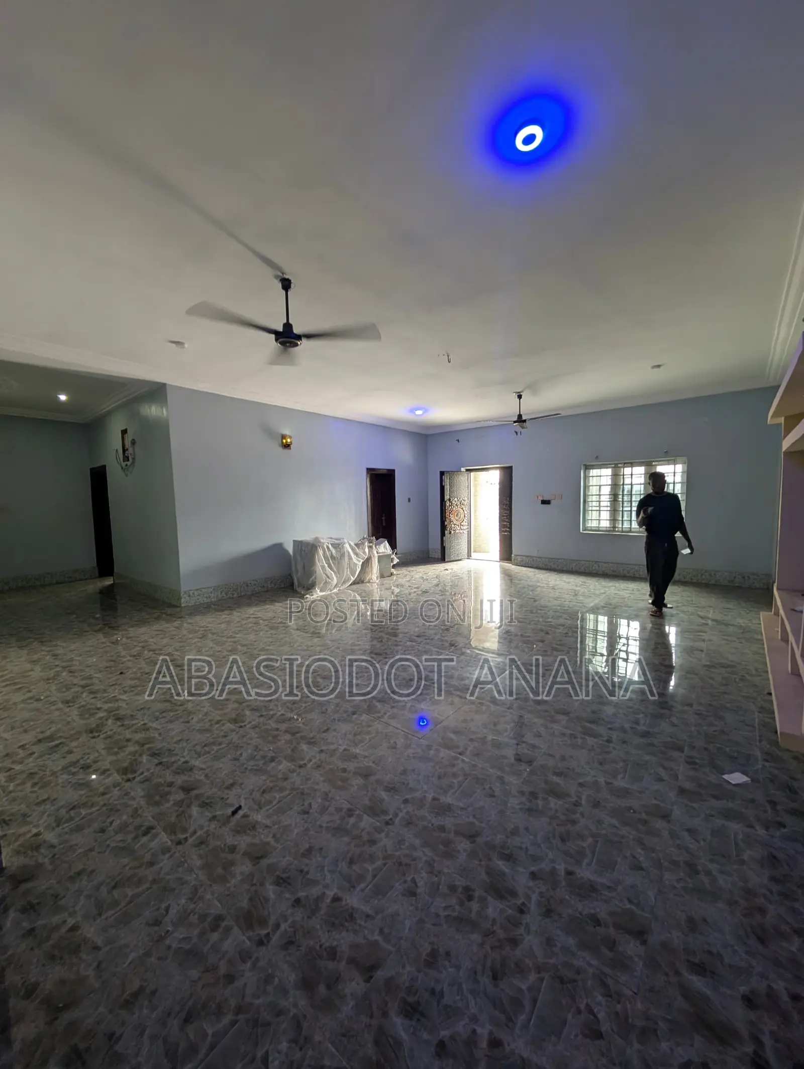 3bdrm Apartment in Idoro By Stadium, Uyo for rent in Uyo