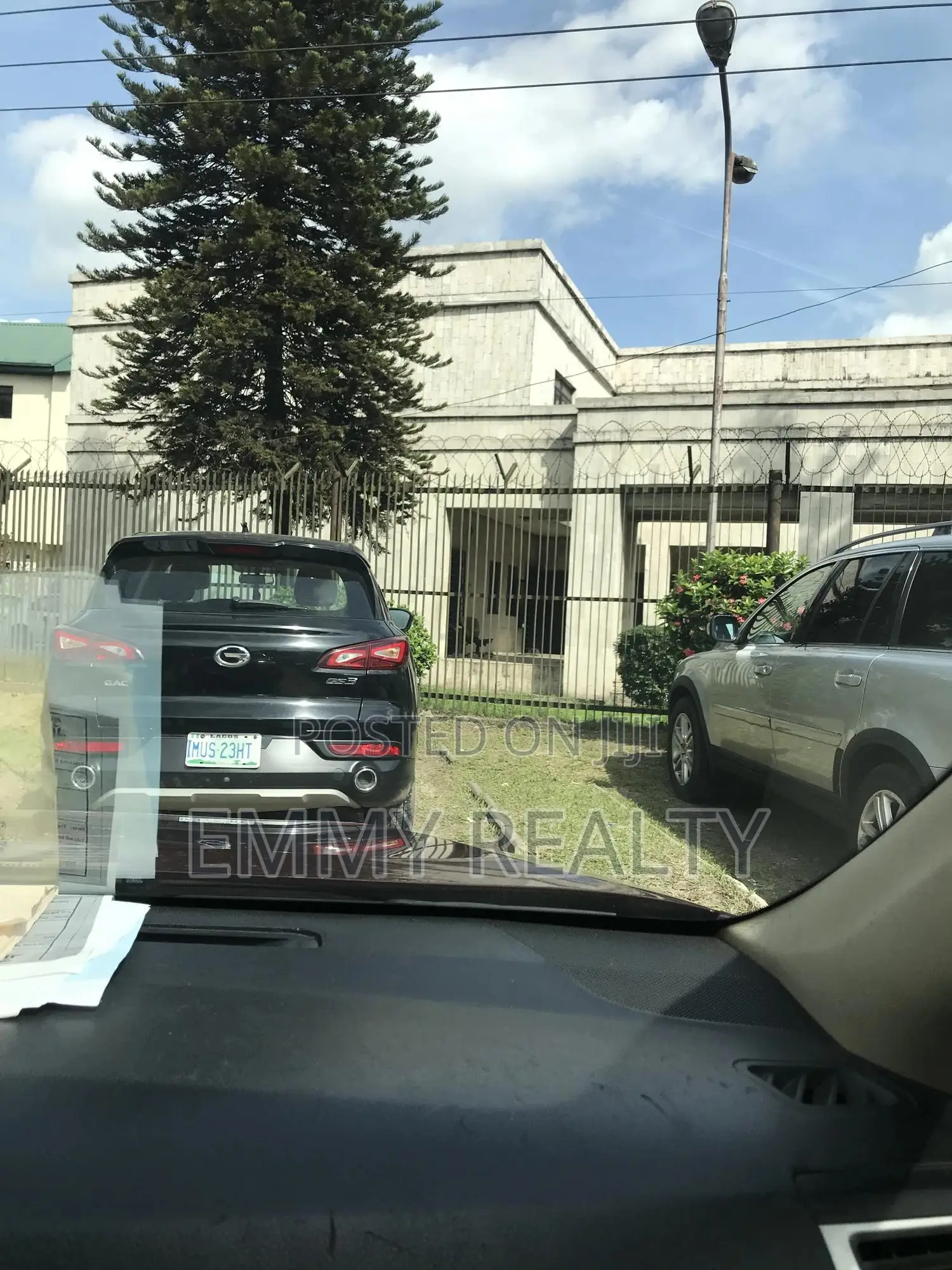 Office Space or Complex for Business Directly on the Road in Aba Expressway