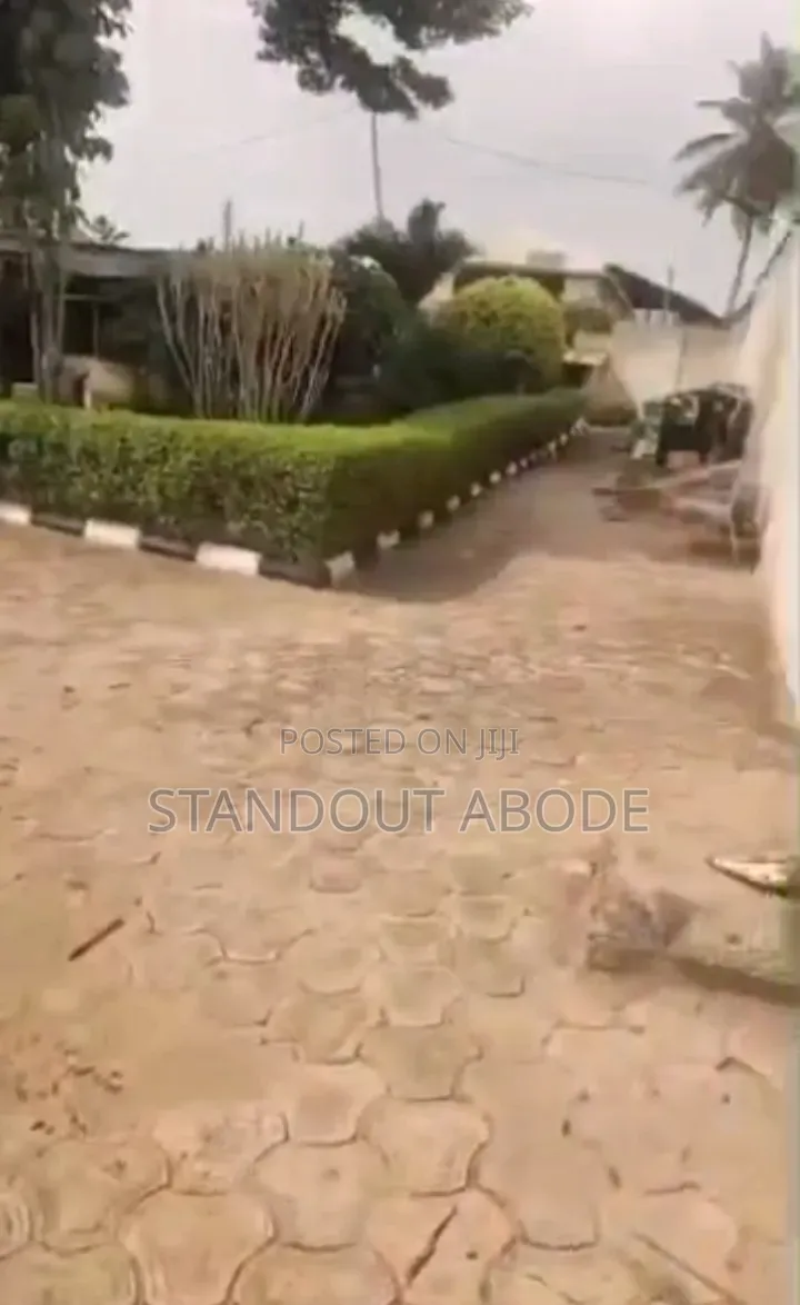 3bdrm Bungalow in Good Location, Baruwa for sale in Baruwa