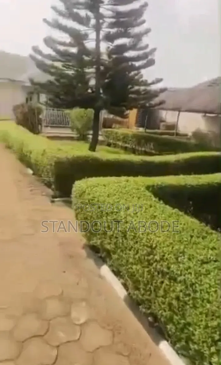 3bdrm Bungalow in Good Location, Baruwa for sale in Baruwa