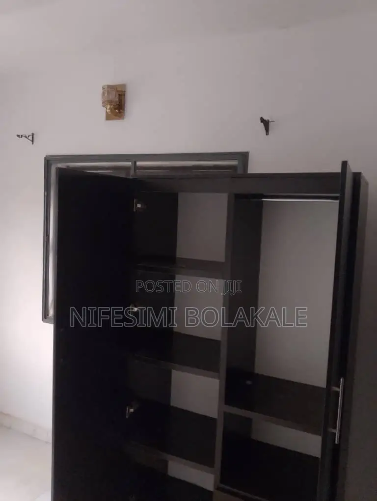 2bdrm Block of Flats in Back Of Foodco Along for rent in Akala Express