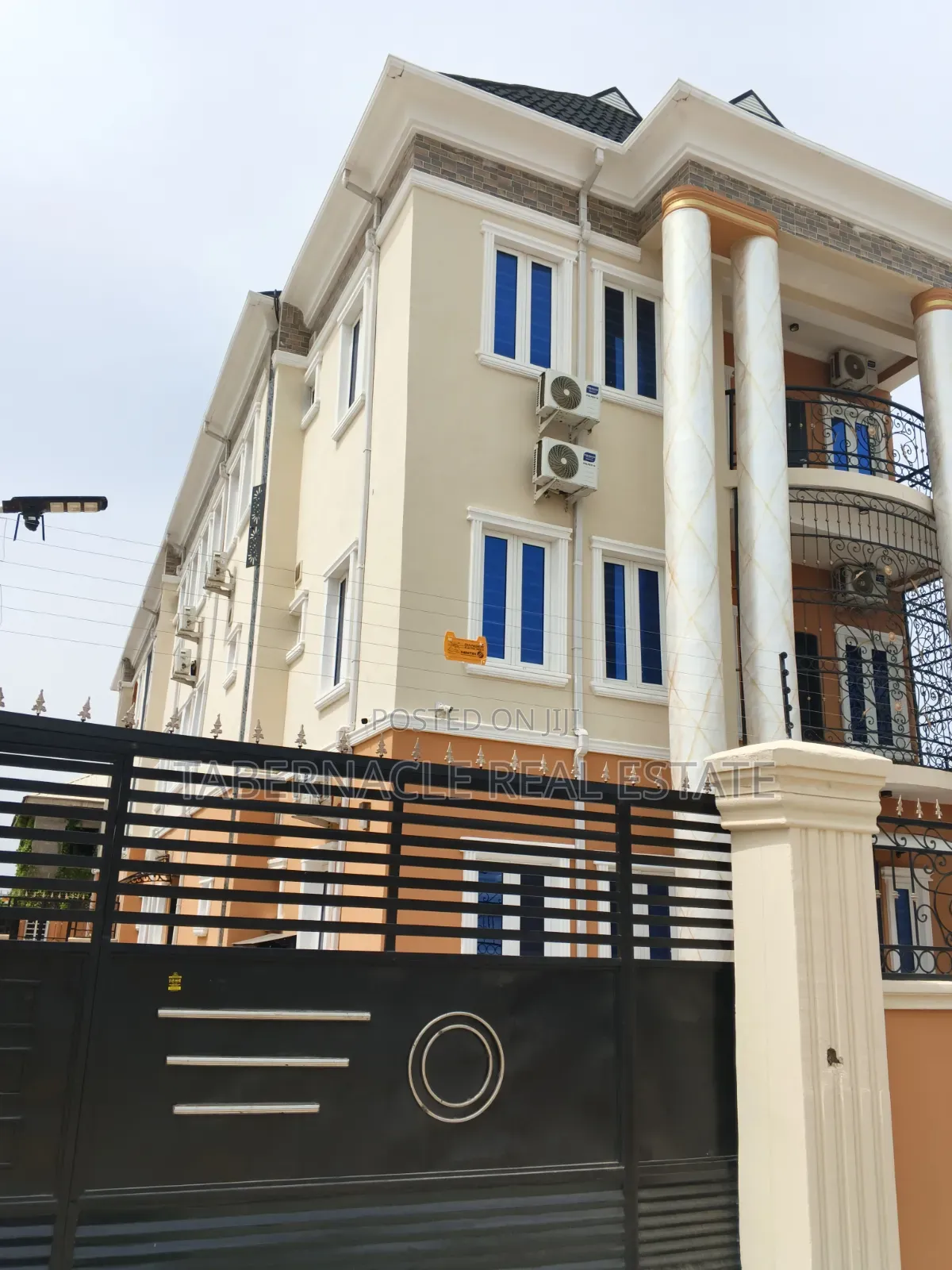 2bdrm Block of Flats in Valley View Estate, Ebute for rent in Ebute