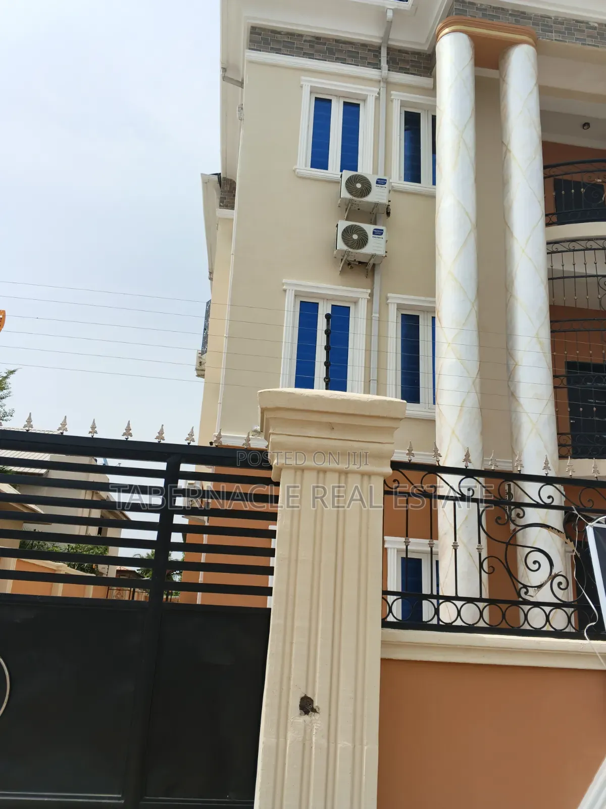 2bdrm Block of Flats in Valley View Estate, Ebute for rent in Ebute