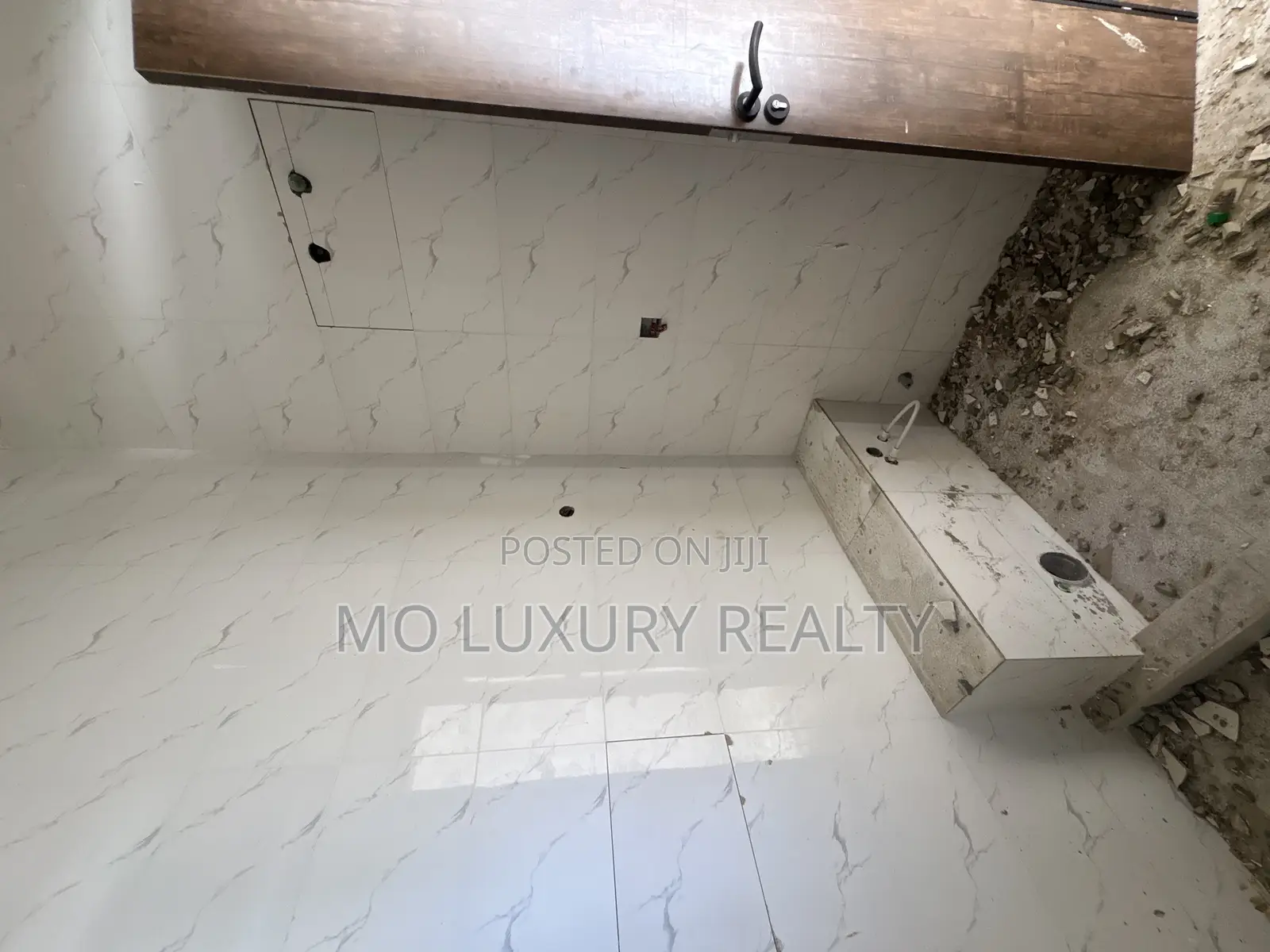 1bdrm Apartment in Ikate for sale in Ikate