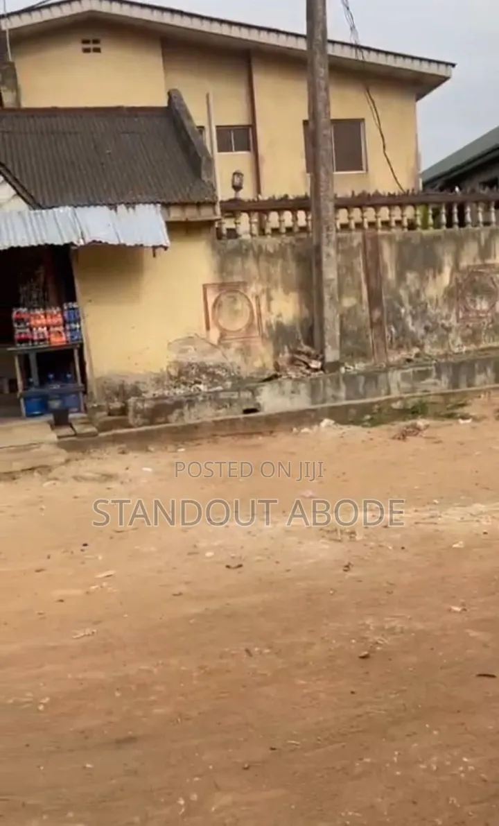 3bdrm Block of Flats in Secure Location, Shasha for sale in Shasha