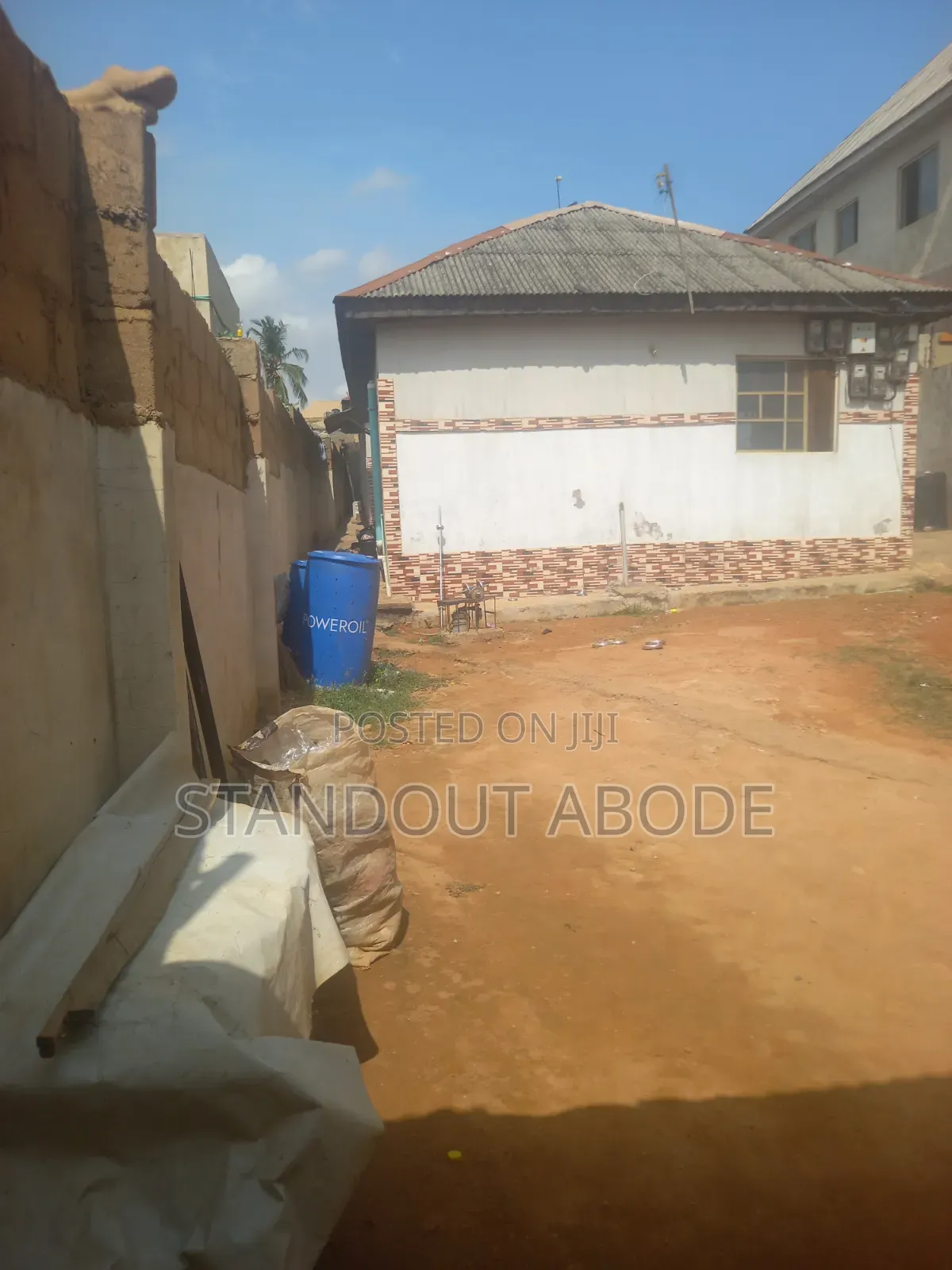 3bdrm Block of Flats in Good Location, Mende for sale in Mende