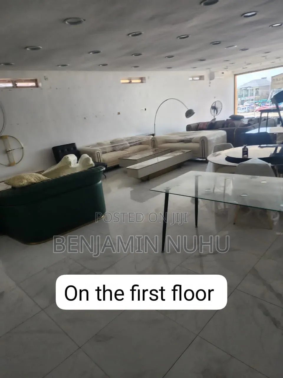150sqm Massive Shop or Office Space With Show Glass in Sangotedo