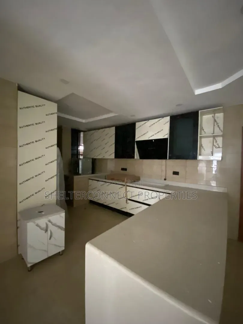 3bdrm Apartment in Victoria Island Extension for sale in Victoria Island Extension