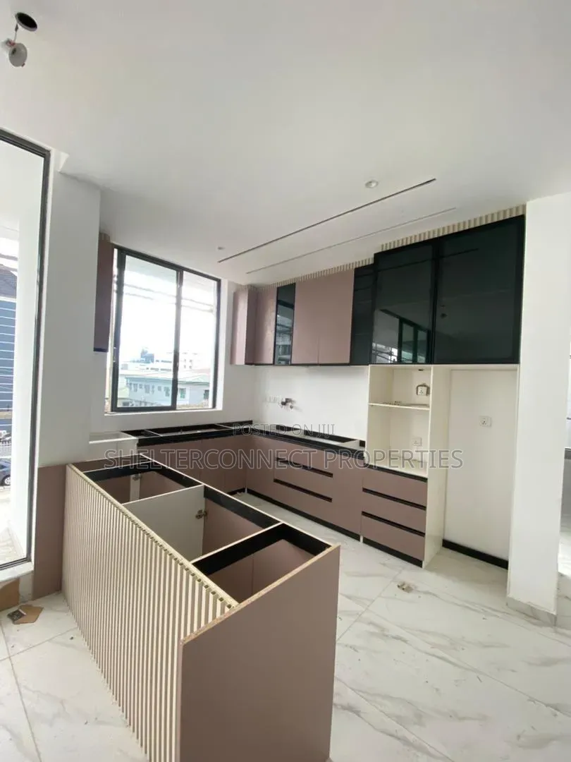 2bdrm Apartment in Lekki Phase 1 for sale in Lekki Phase 1