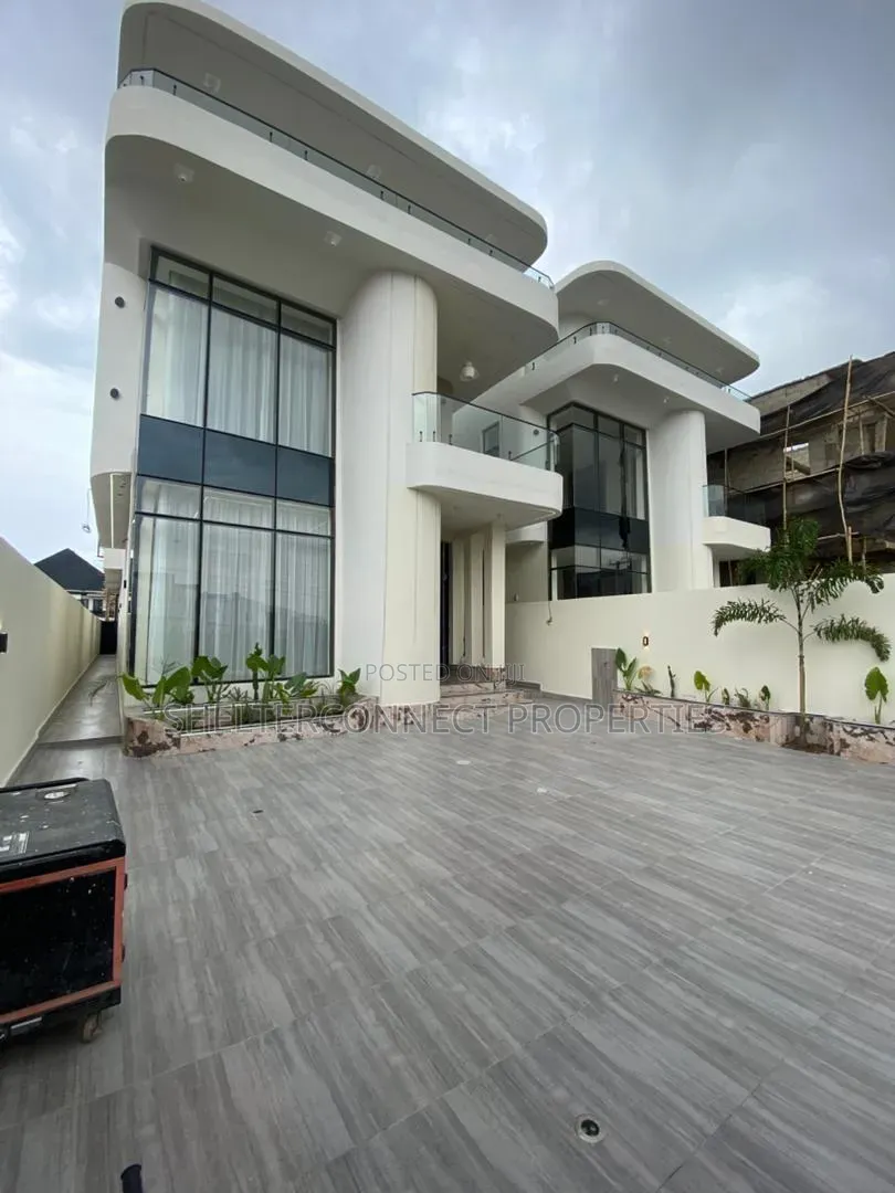 5bdrm Duplex in Lekki Expressway for sale in Lekki Expressway