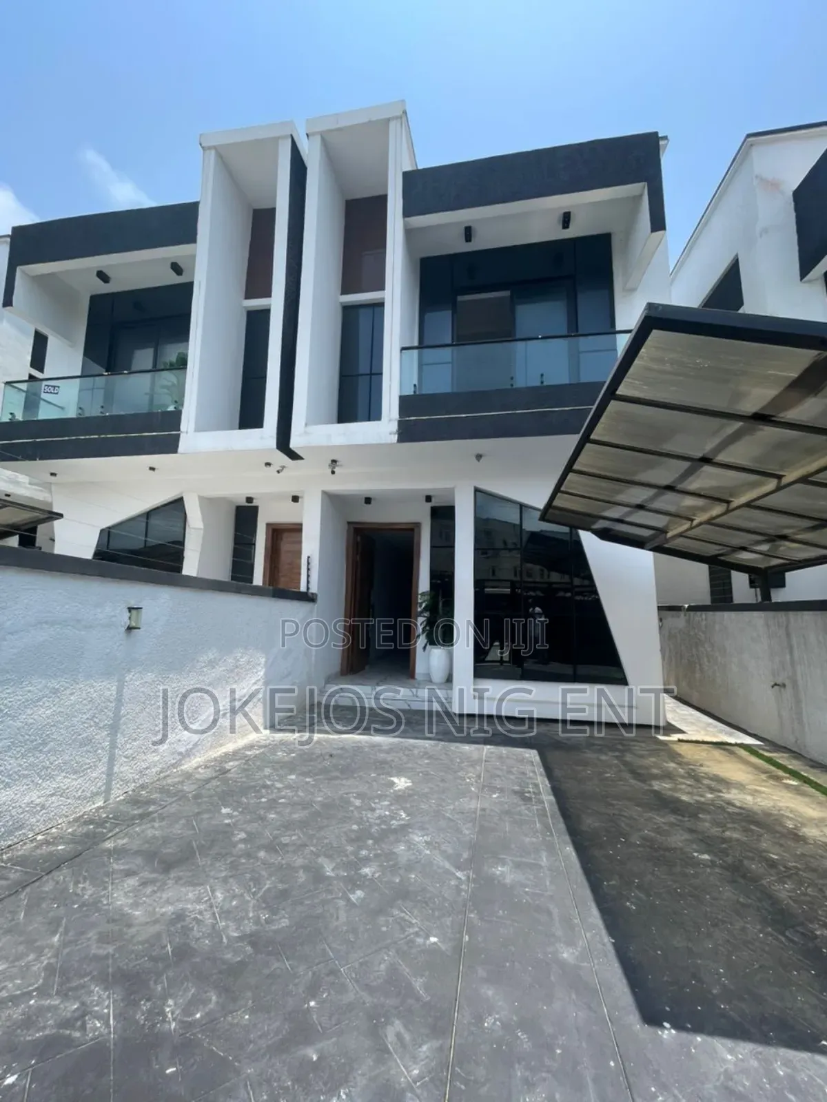 4bdrm Duplex in Orchid Road Lekki, Lafiaji for sale in Lafiaji