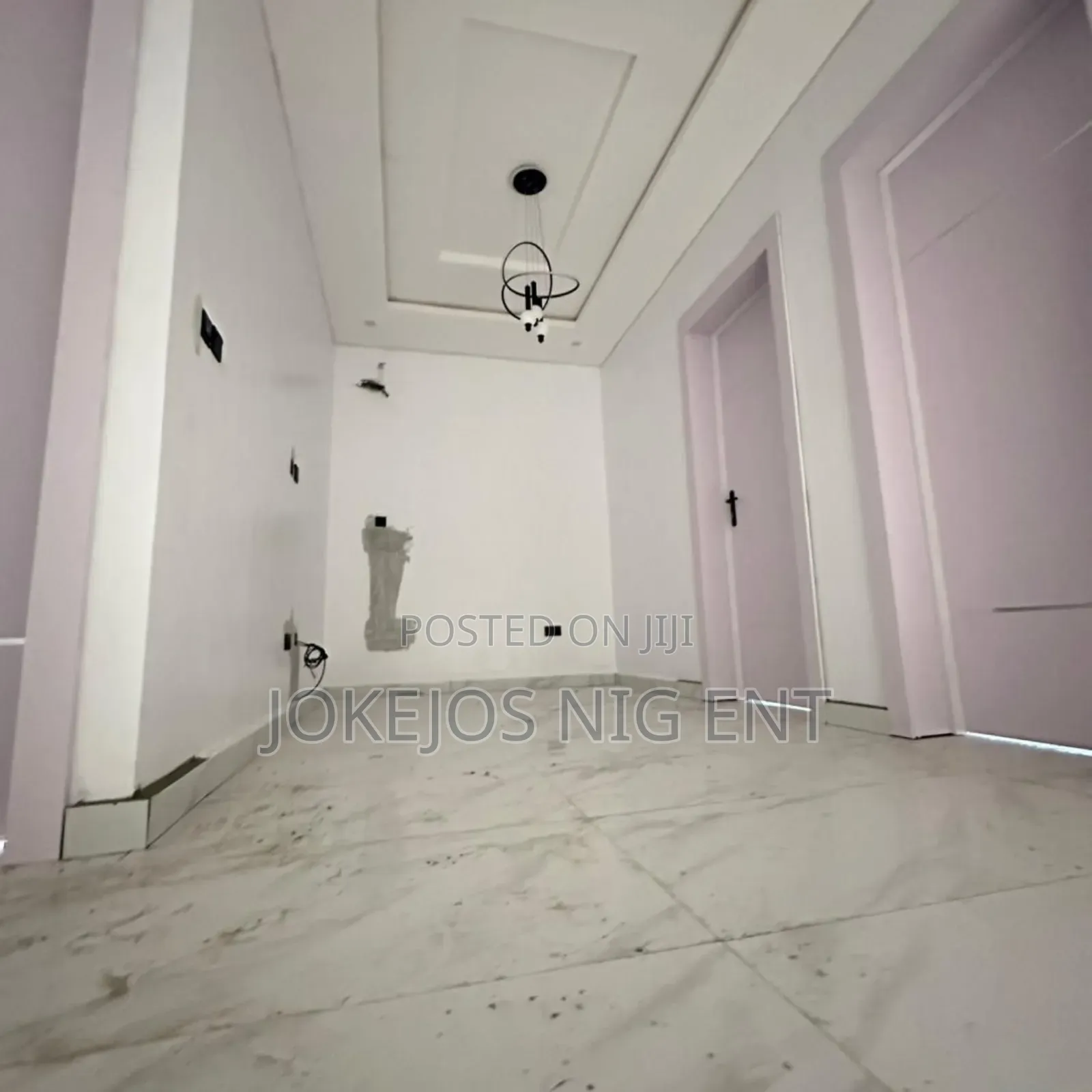 4bdrm Townhouse/Terrace in Orchid Road, Lafiaji for sale in Lafiaji
