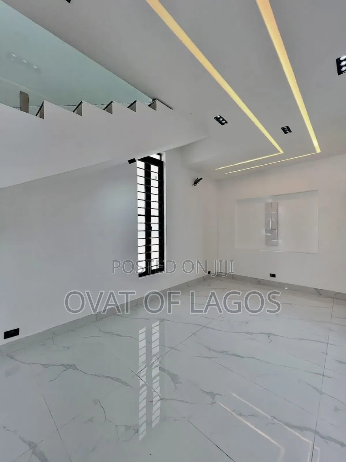 5bdrm Duplex in Chevron Toll Gate for sale in Chevron