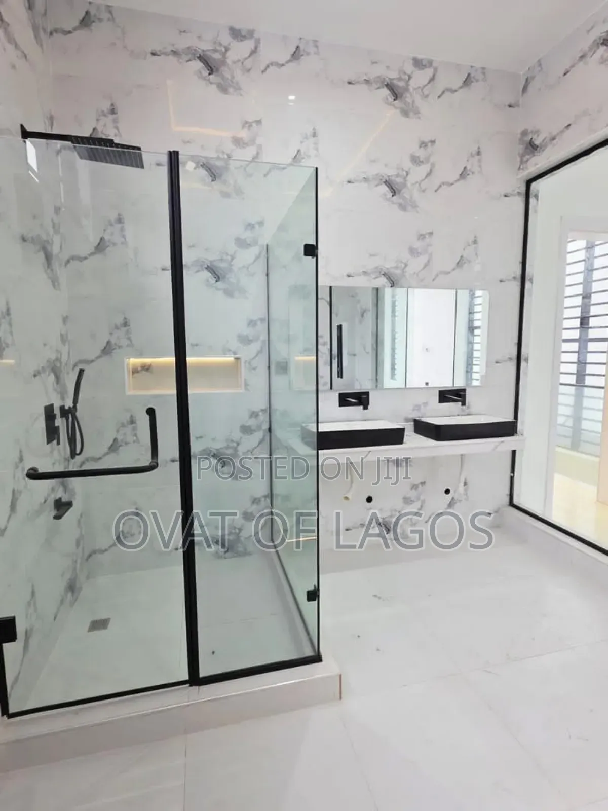 5bdrm Duplex in Chevron Toll Gate for sale in Chevron