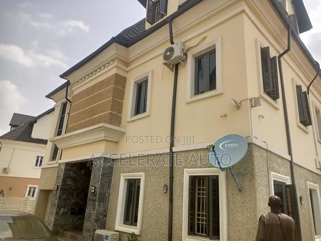 5bdrm Duplex in Life Camp for sale in Life Camp