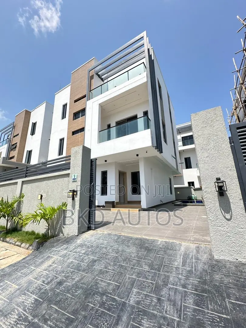 5bdrm Duplex in Lekki Phase 1 for sale in Lekki Phase 1
