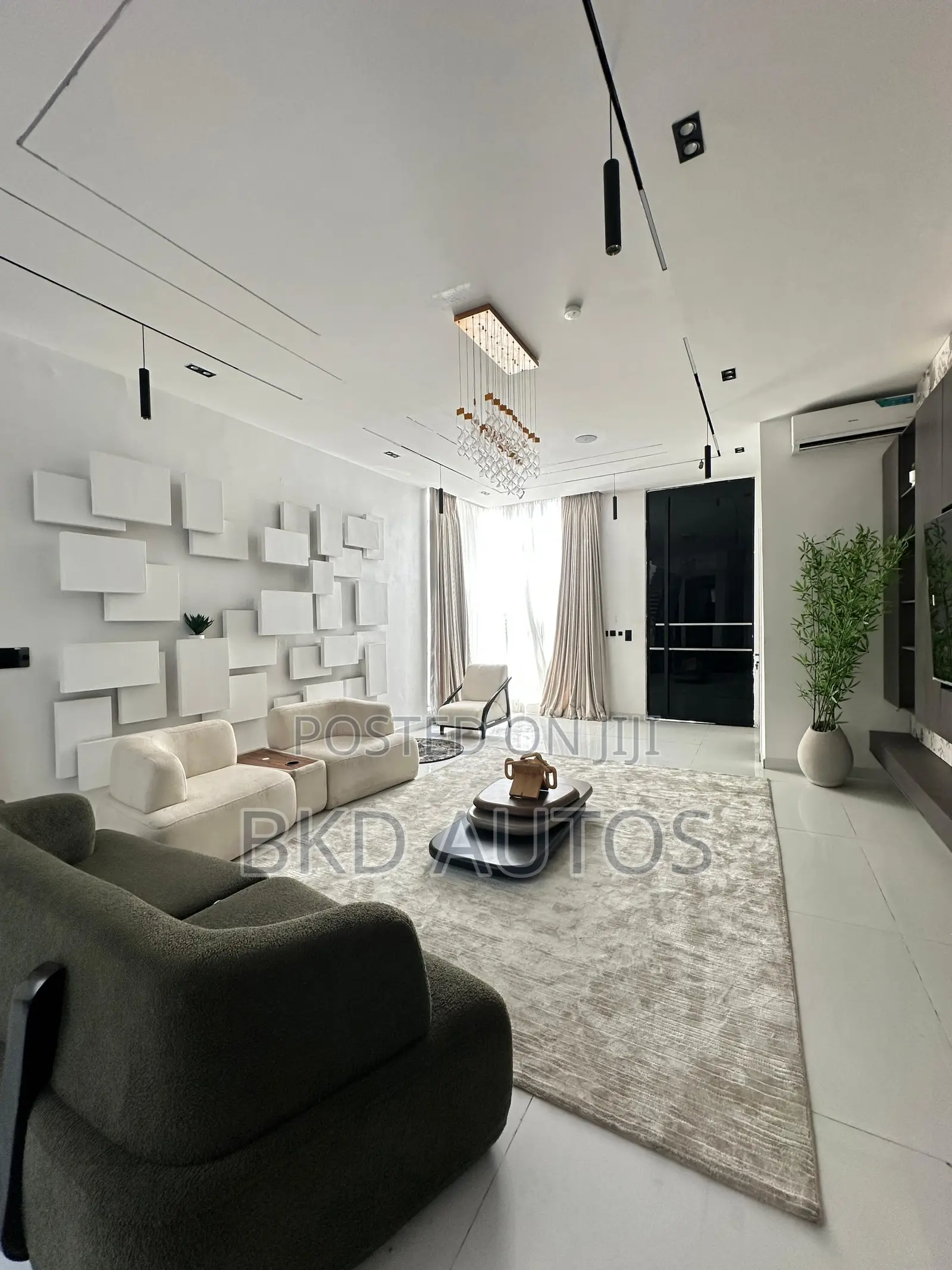 Furnished 5bdrm Duplex in Chevron for sale in Chevron