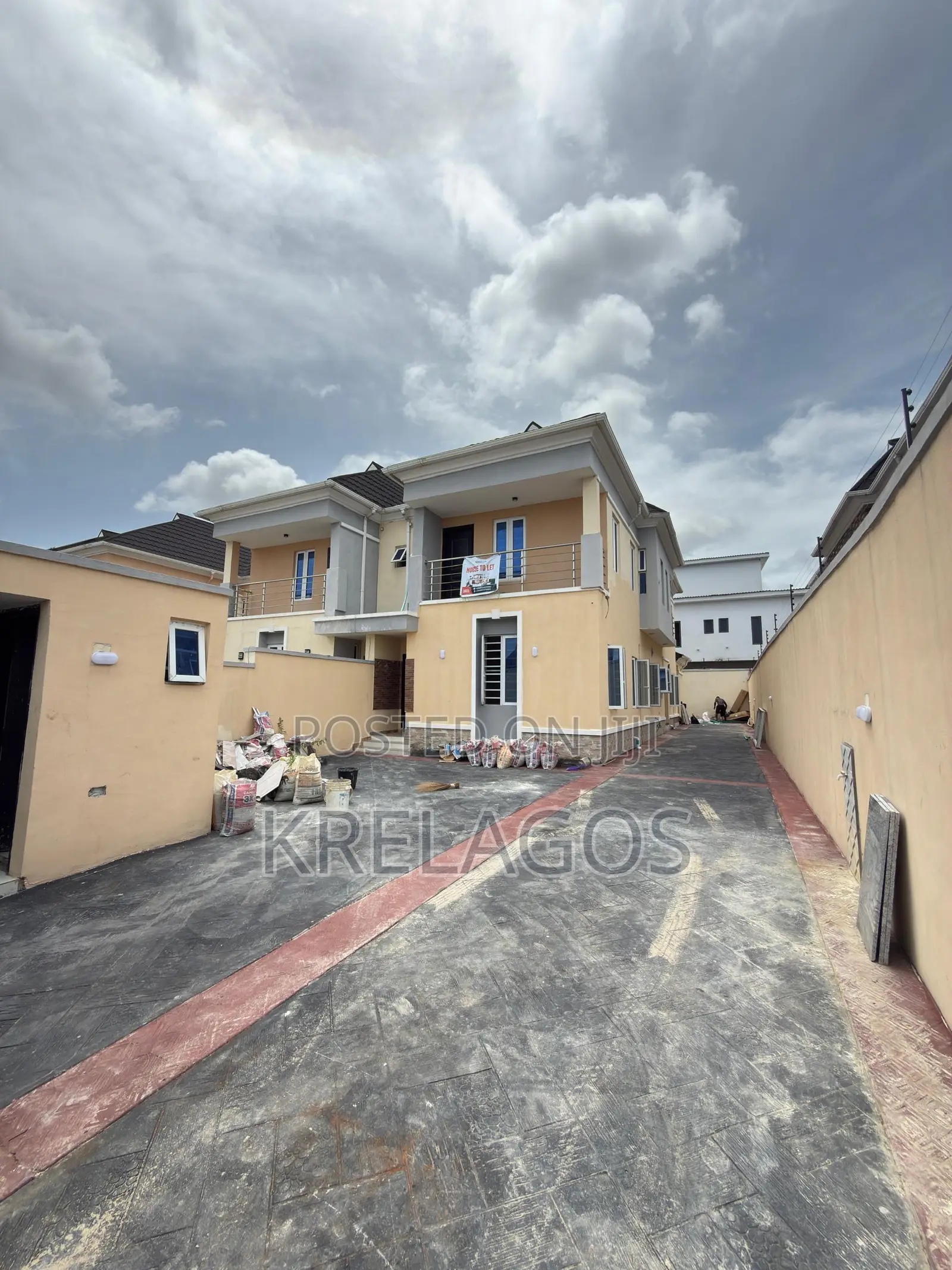 4bdrm Duplex in Abraham Adesanya Estate for rent in Abraham Adesanya Estate