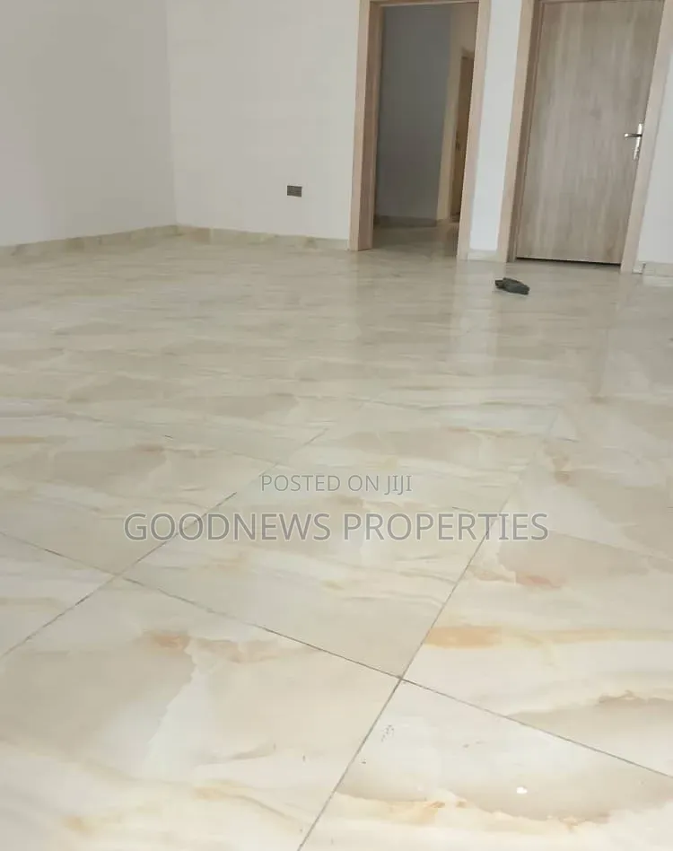 4bdrm Duplex in Harris Drives Vgc for sale in VGC / Ajah